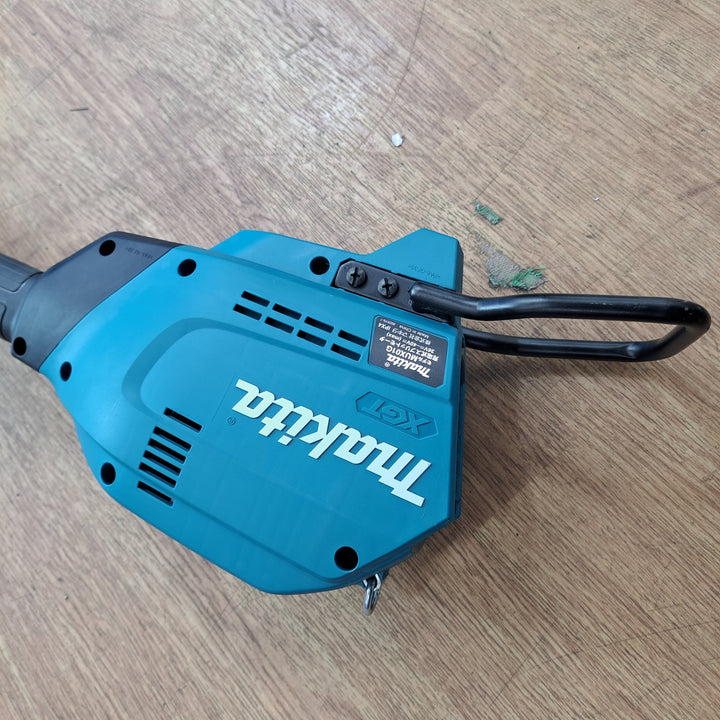 マキタ/makita 40Vmax コードレス草刈機モーター MUX01GZ グラウンドトリマアタッチメント付き EN424MP A-76146【岩槻店】