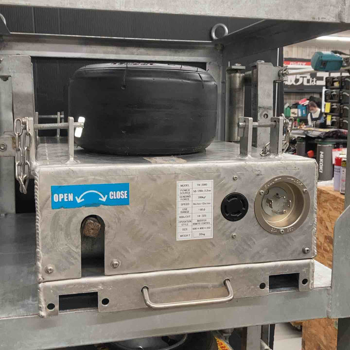 【店頭受取り限定】▼メーカー不明200V ケーブル中間送り機 TK-20003台セット+インバーター制御盤+コントローラー 通電のみ確認【戸田店】