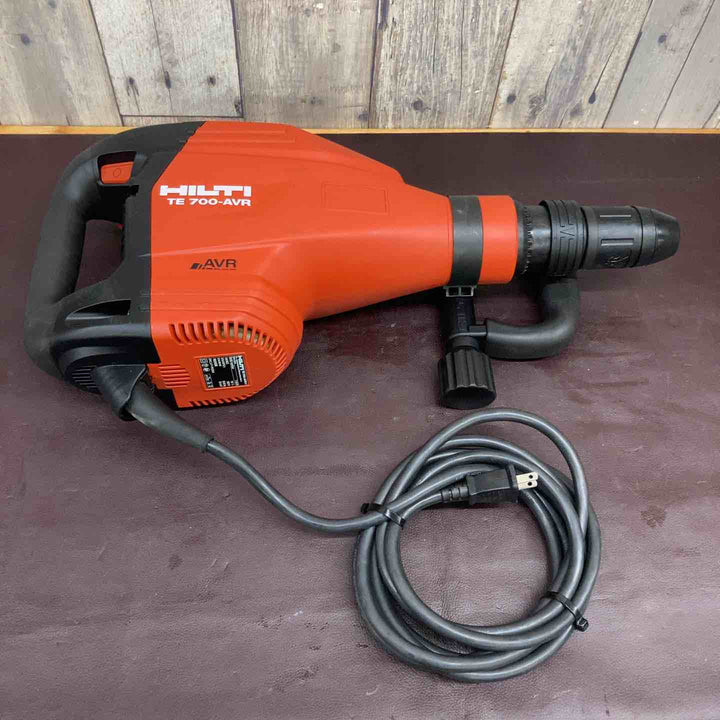 【中古品】 ヒルティ(HILTI) 電動ハンマ TE700-AVR ブルポイント・チゼル・ドリルビット付属 【東大和店】