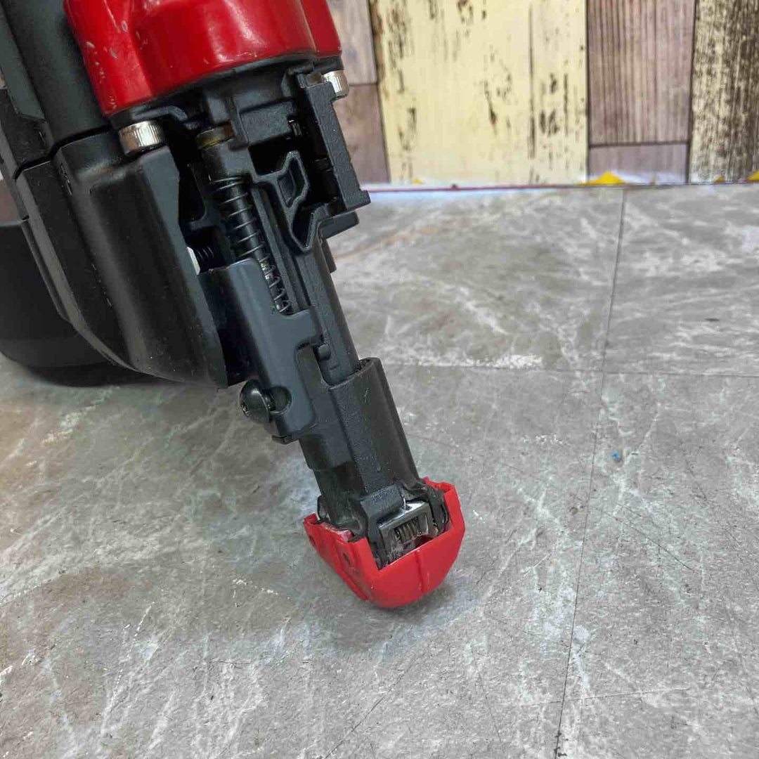 ★マキタ(makita) 高圧エアネジ打ち機 AR412HR【八潮店】