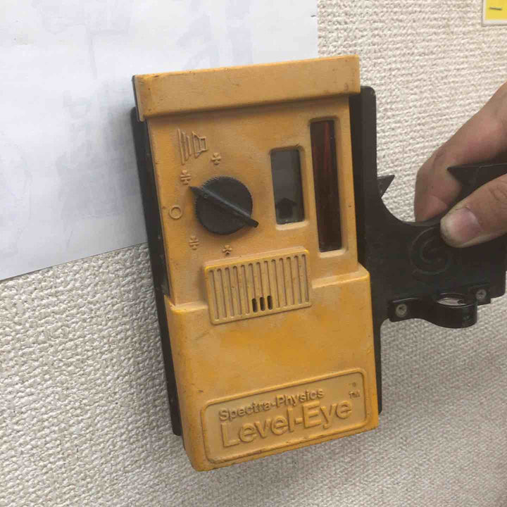 【現状品】スペクトラ・フィジックス/Spectra-Physics  回転レーザーレベル LASERPLANE350 【鴻巣店】