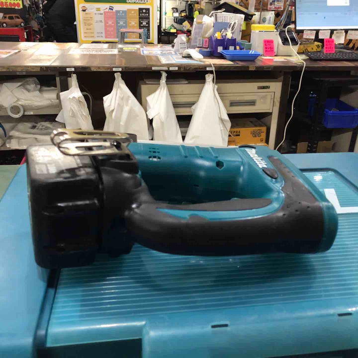 ◇マキタ(makita) コードレスタッカ  ST120DRF【川口店】