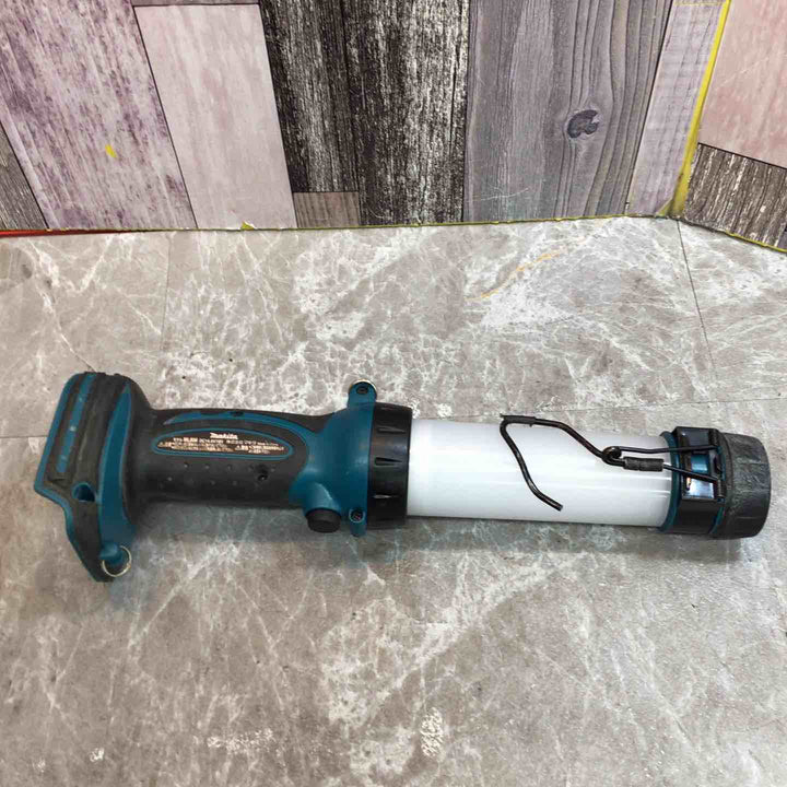 ◇マキタ(makita) コードレスワークライト ML806【八潮店】