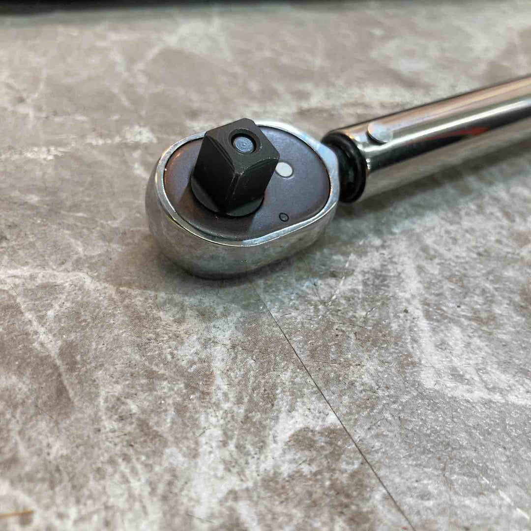 ◇CDI 3/8インチドライブ調整可能クリックトルクレンチ 2502MRMH【八潮店】