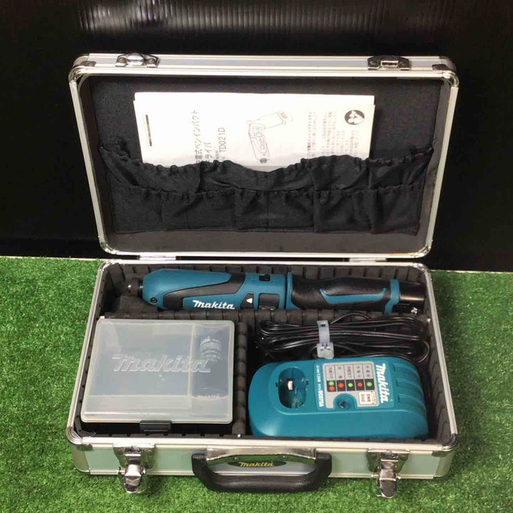 ☆マキタ(makita) 充電式ペンインパクトドライバ TD021DS バッテリー2個付き【岩槻店】