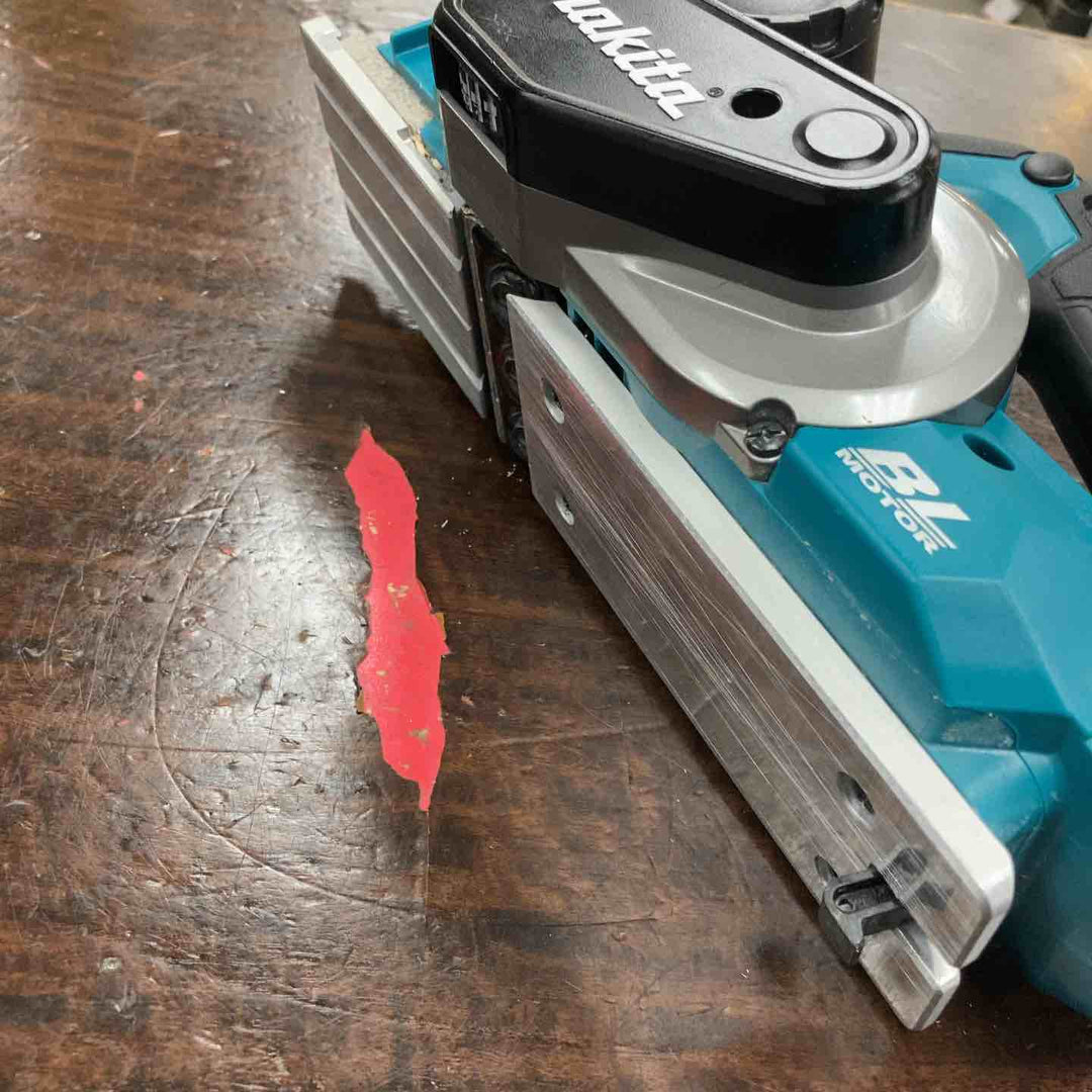 ★マキタ(makita) コードレスカンナ KP001GZ【川崎店】