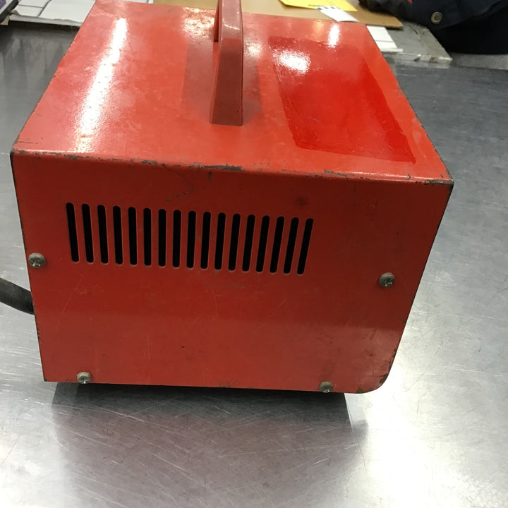 〇マキタ(makita) 昇圧器 DXタイプ A-05979 トランス【所沢店】