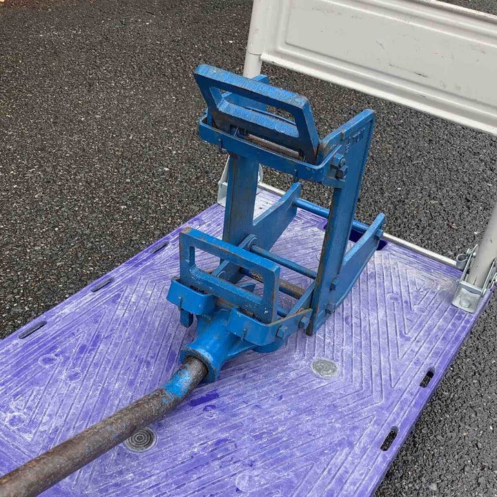 【店頭受取り限定】メーカー不明 1/2ton 壁起こしジャッキ 2x4 ウォールジャッキ【所沢店】