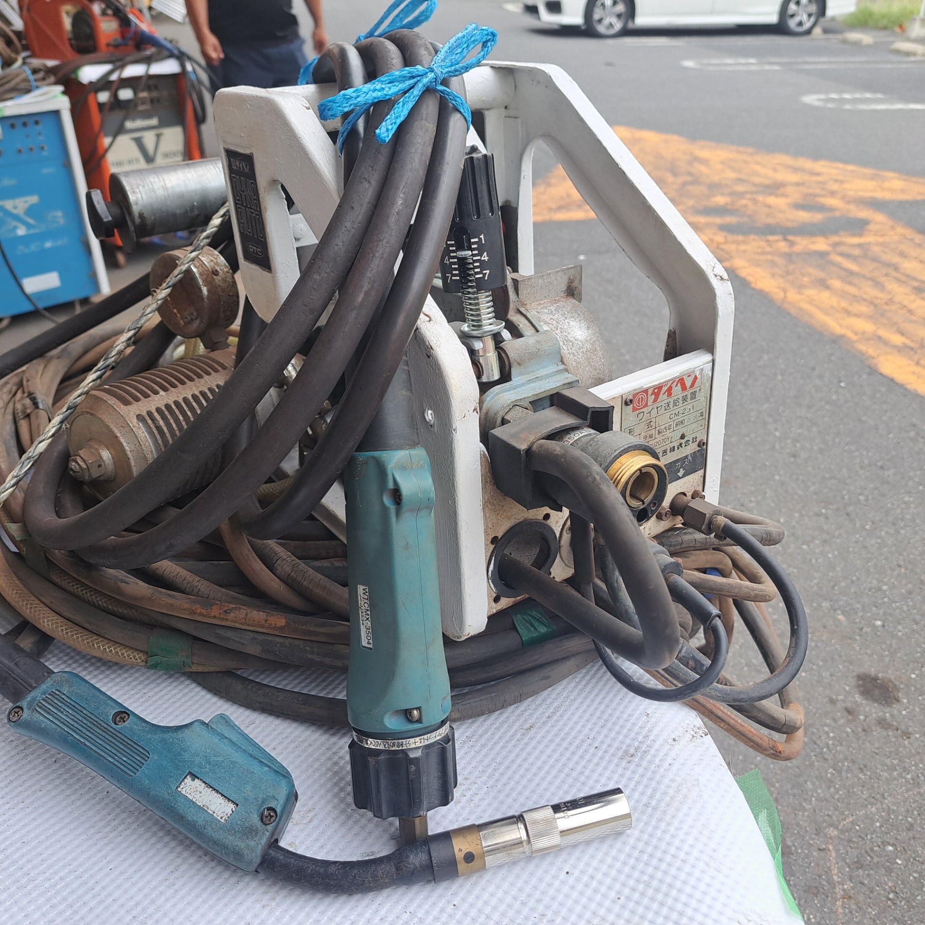 中古品 □ DAIHEN 半自動溶接機 ダイナオート XS350 □ 窓 □ ITABHT0LMUM4