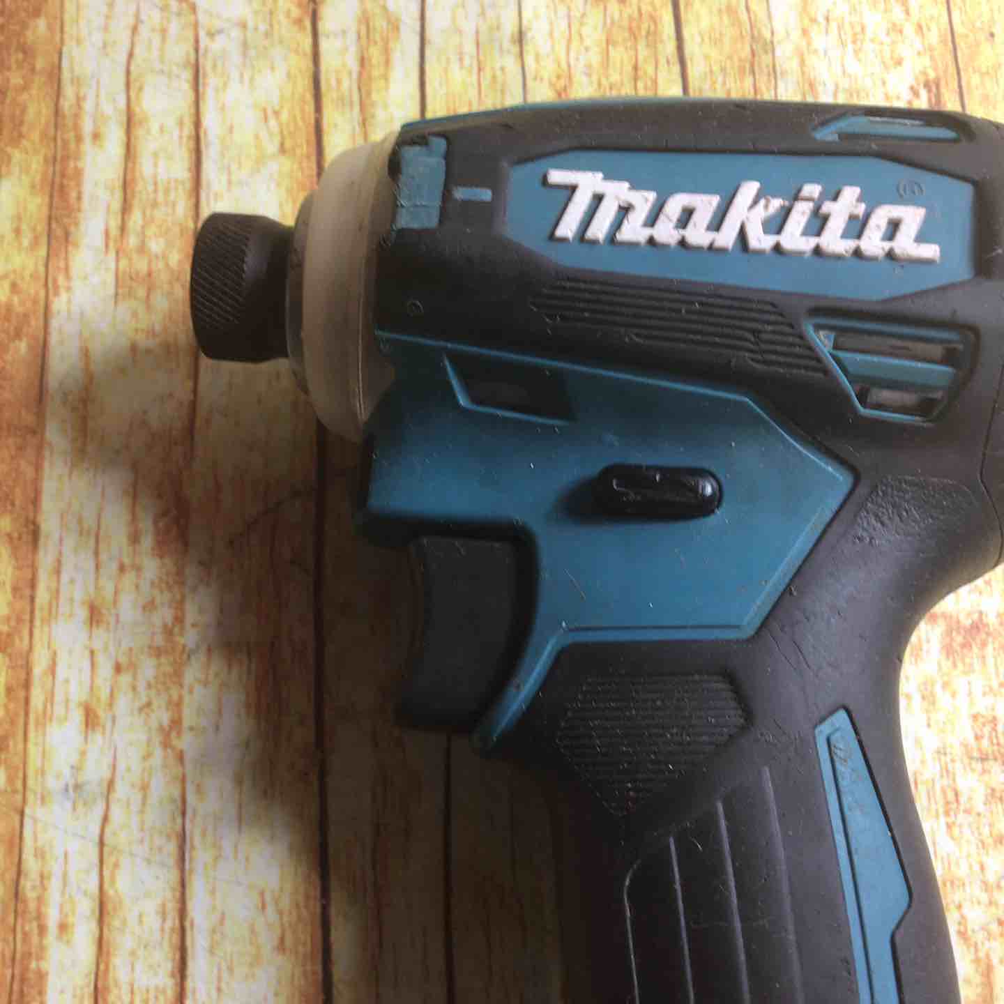 マキタ(makita) コードレスインパクトドライバー TD172DZ【川崎店