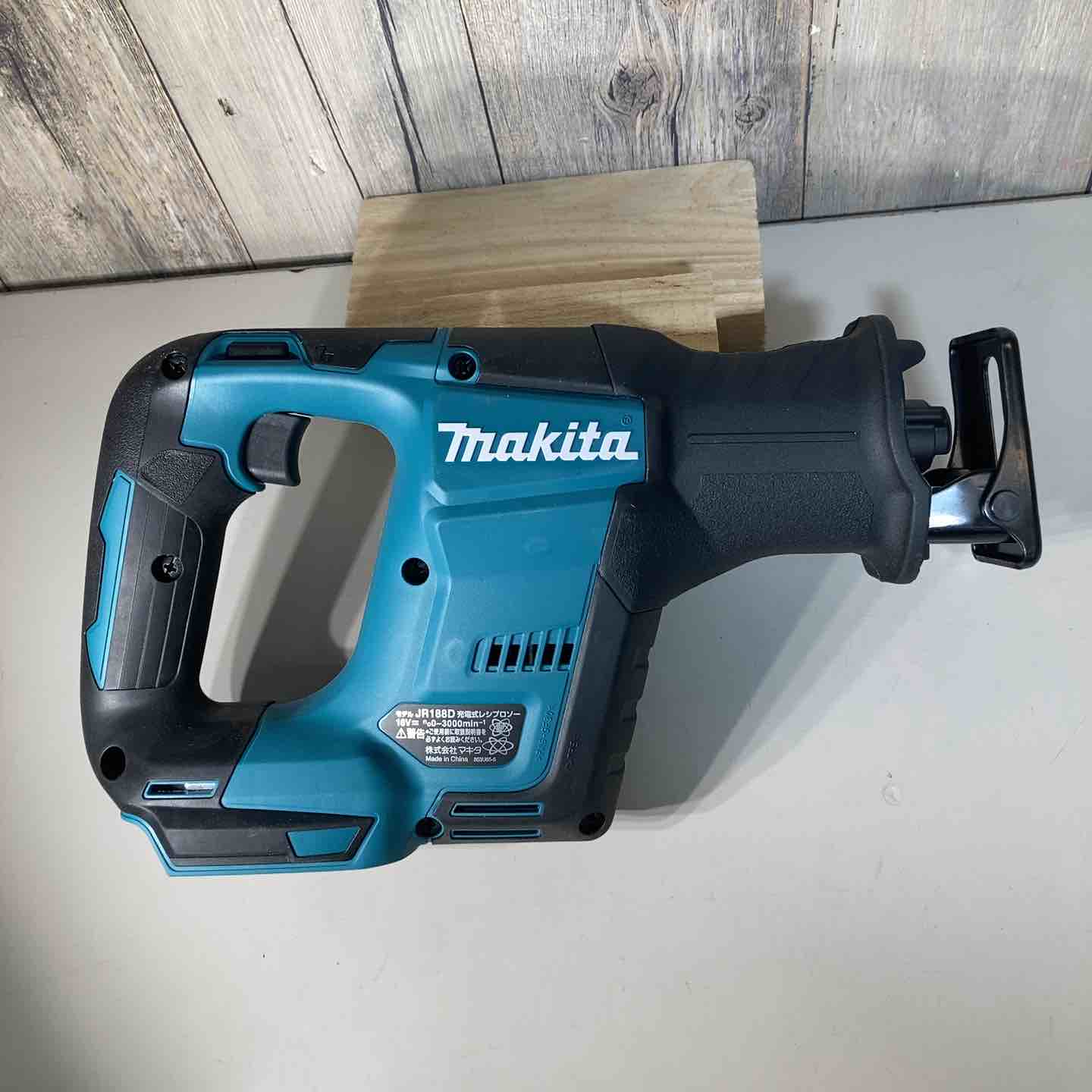 ☆マキタ(makita)18V コードレスレシプロソー 本体のみ JR188DZ 本体