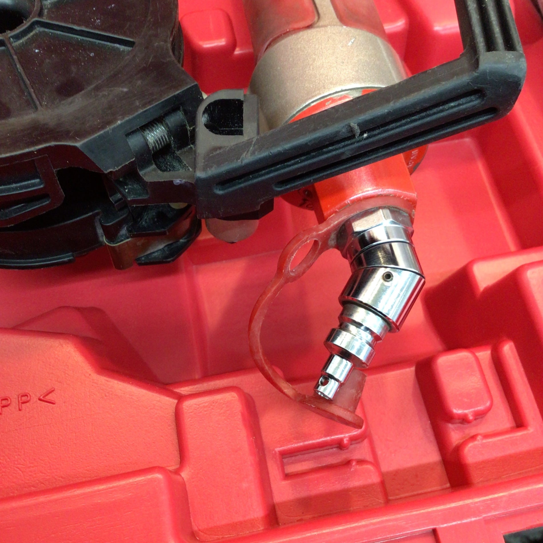 〇マックス(MAX) 高圧コンクリートピンネイラ HN-25C【八潮店