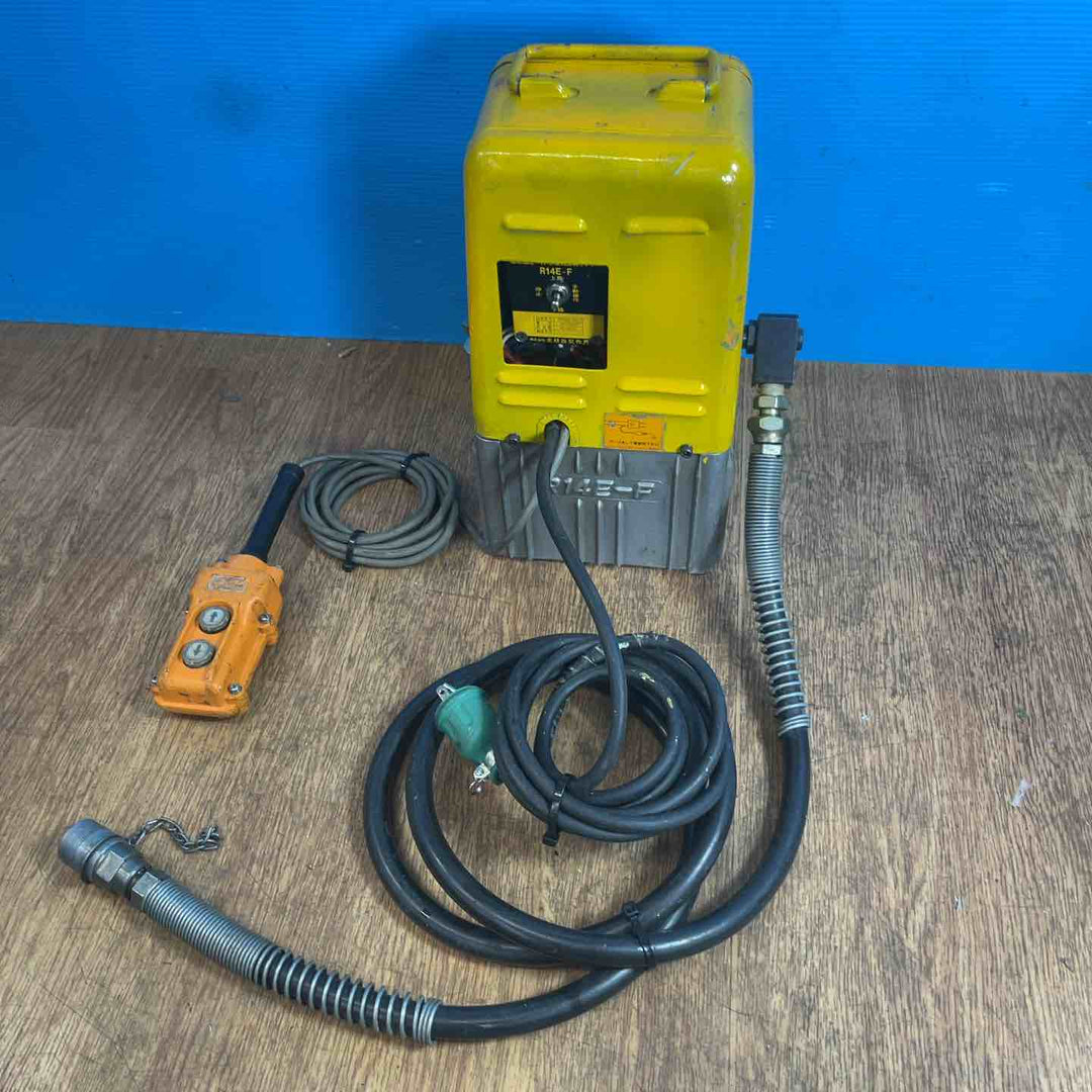 【店頭受取り限定】泉精器(IZUMI) 電動リモコン式油圧ポンプ R14E-F 油圧パイプベンダー PB-15 セット品 シュー6個付き【岩槻店】