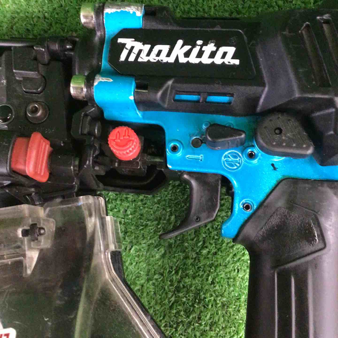 ★マキタ(makita) 高圧エア釘打ち機 AN636HM【川崎店】