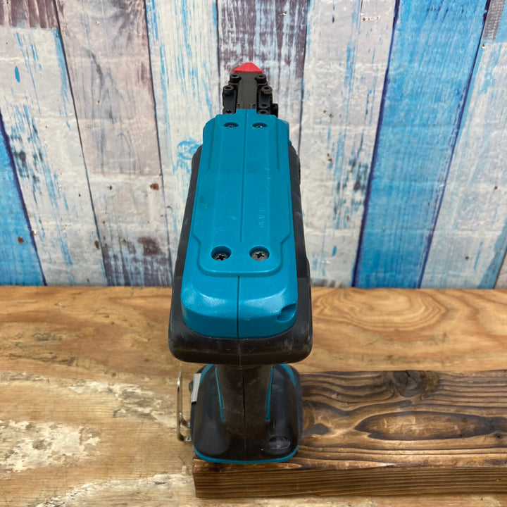 ★マキタ(makita) 18Vコードレスフィニッシュネイラ FN350DZK 本体+ケースセット【柏店】