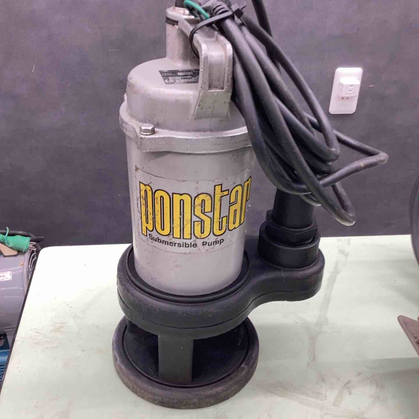水中ポンプ ☆中古品☆ KOSHIN 工進 水中ポンプ ポンスター PSK-63210 