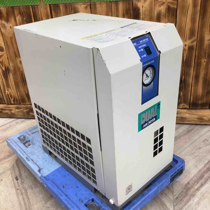 【店頭受取り限定】SMC エアドライヤー DUAL+ IDU3E-10-X164 エアードライヤー 通電確認済み 乾燥 水分抑制 ドレン抑制 腐食抑制 サビ抑制 圧縮空気水分除去 【越谷店】