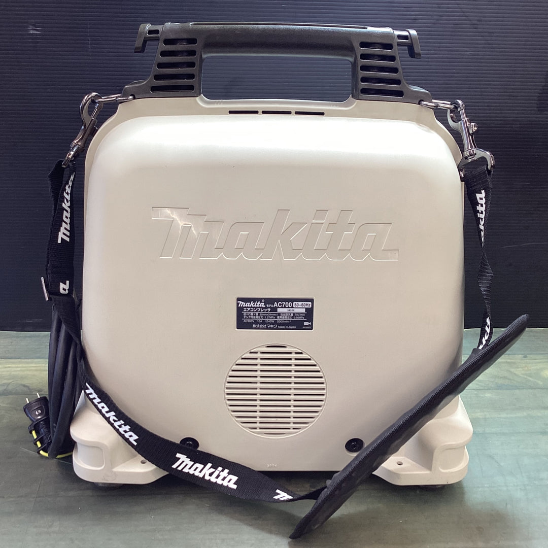 マキタ(makita) エアコンプレッサー AC700 【東大和店】