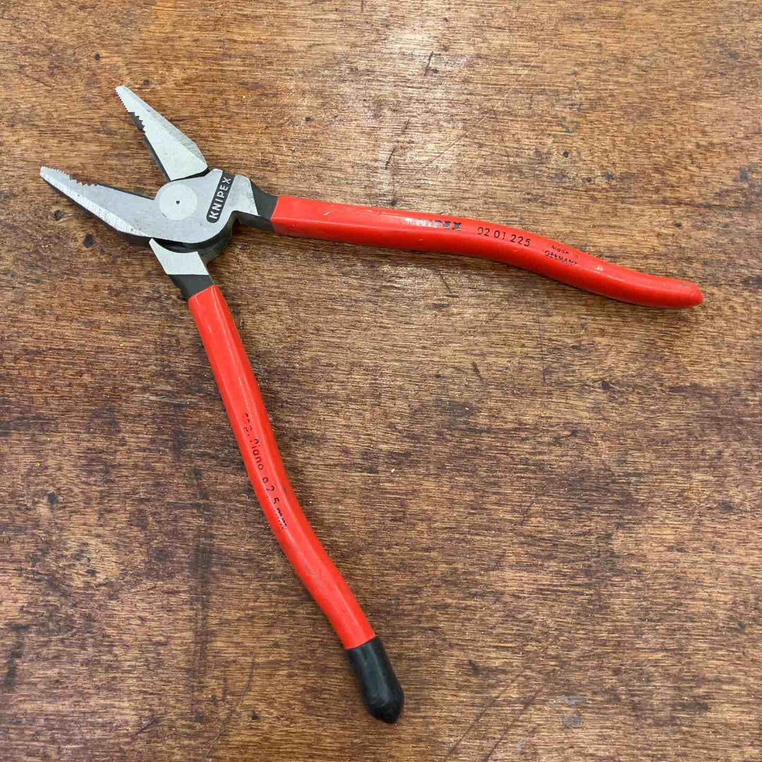 KNIPEX 強力型ペンチ 225mm 0201225-2316 【4470184】【柏店】