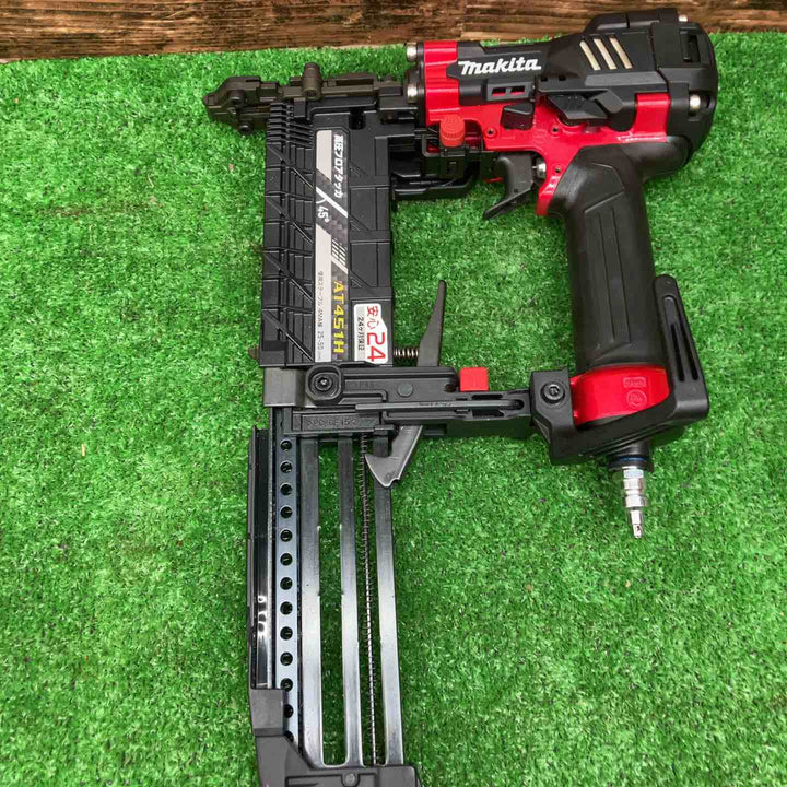 ★マキタ(makita) 高圧フロアタッカ AT451H【川越店】