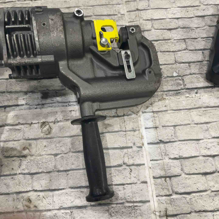 ★マキタ(makita) コードレスパンチャー PP200DRG【川口店】
