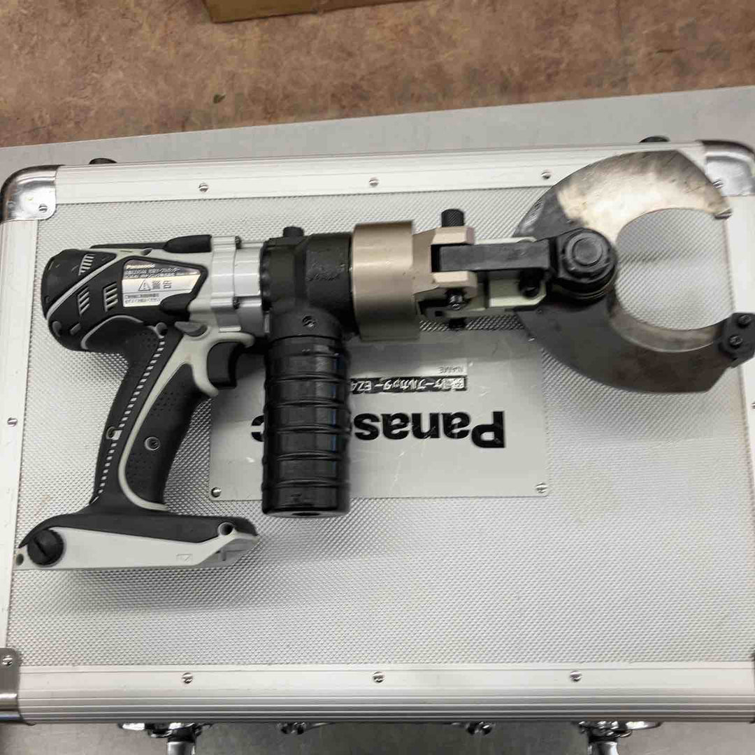 ★パナソニック(Panasonic) コードレスケーブルカッター EZ4544K-H【所沢店】