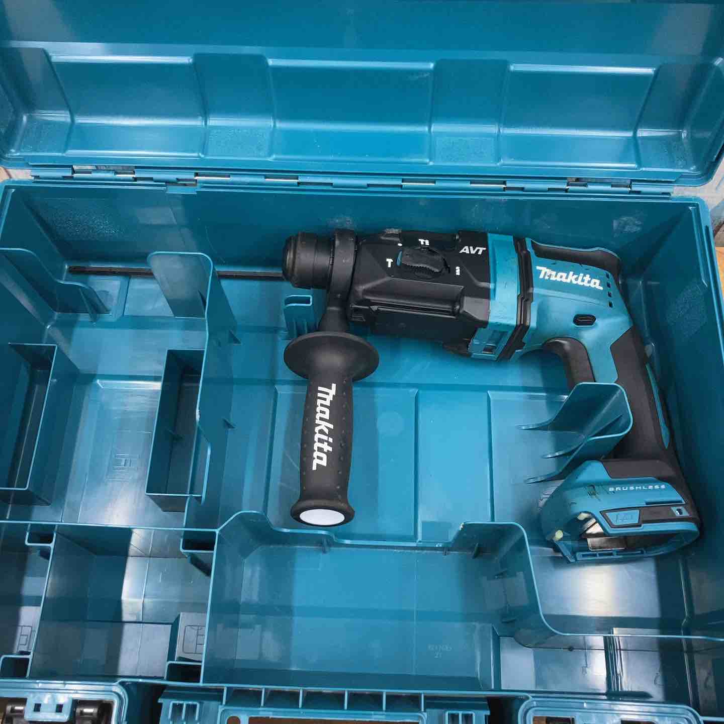 ★マキタ(makita) コードレスハンマドリル HR182DZK【八潮店】 ☆マキタ(makita) コードレスハンマドリル HR182DZK【八潮店