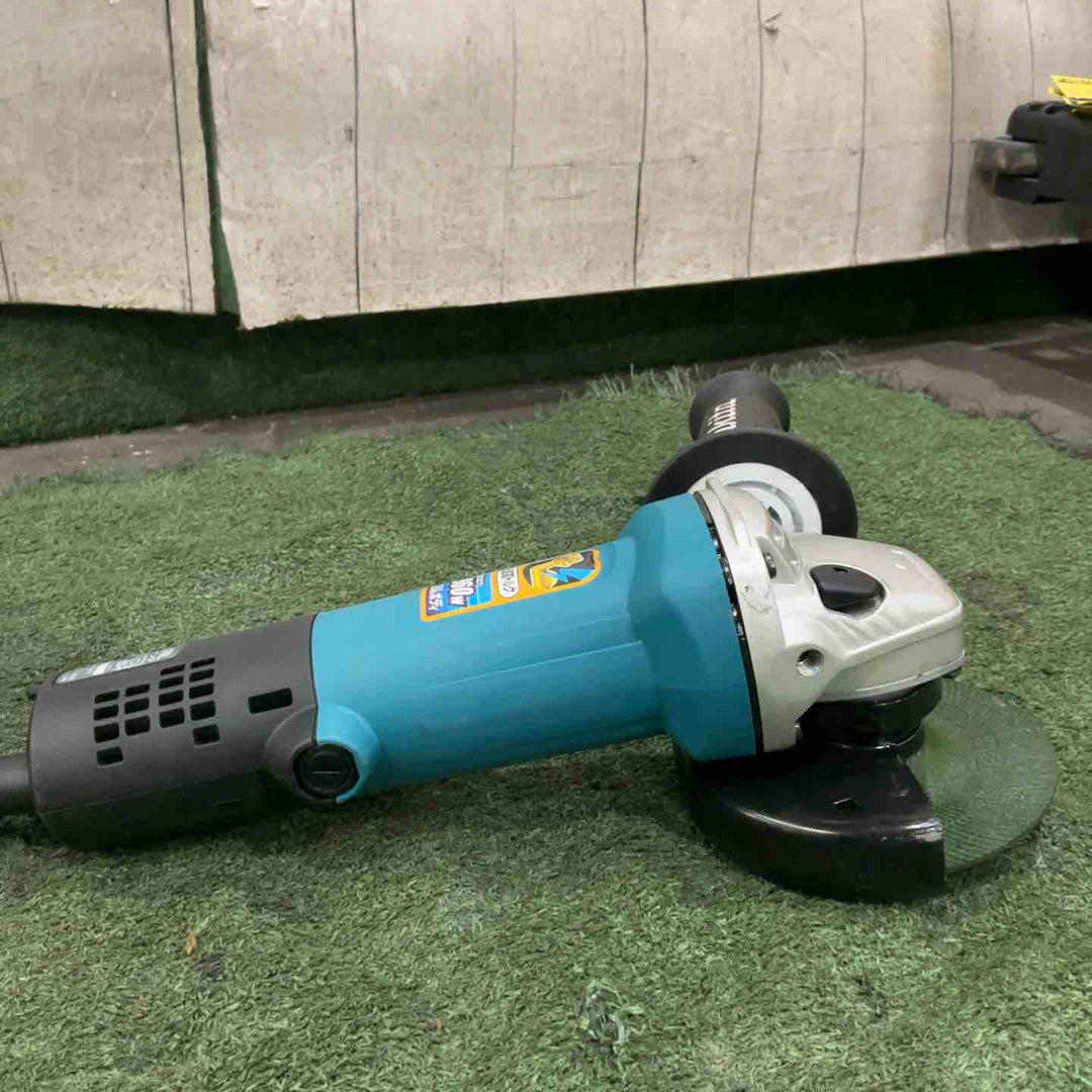 ☆マキタ(makita) 100mmディスクグラインダ 9533BL 動作確認済【川口店】