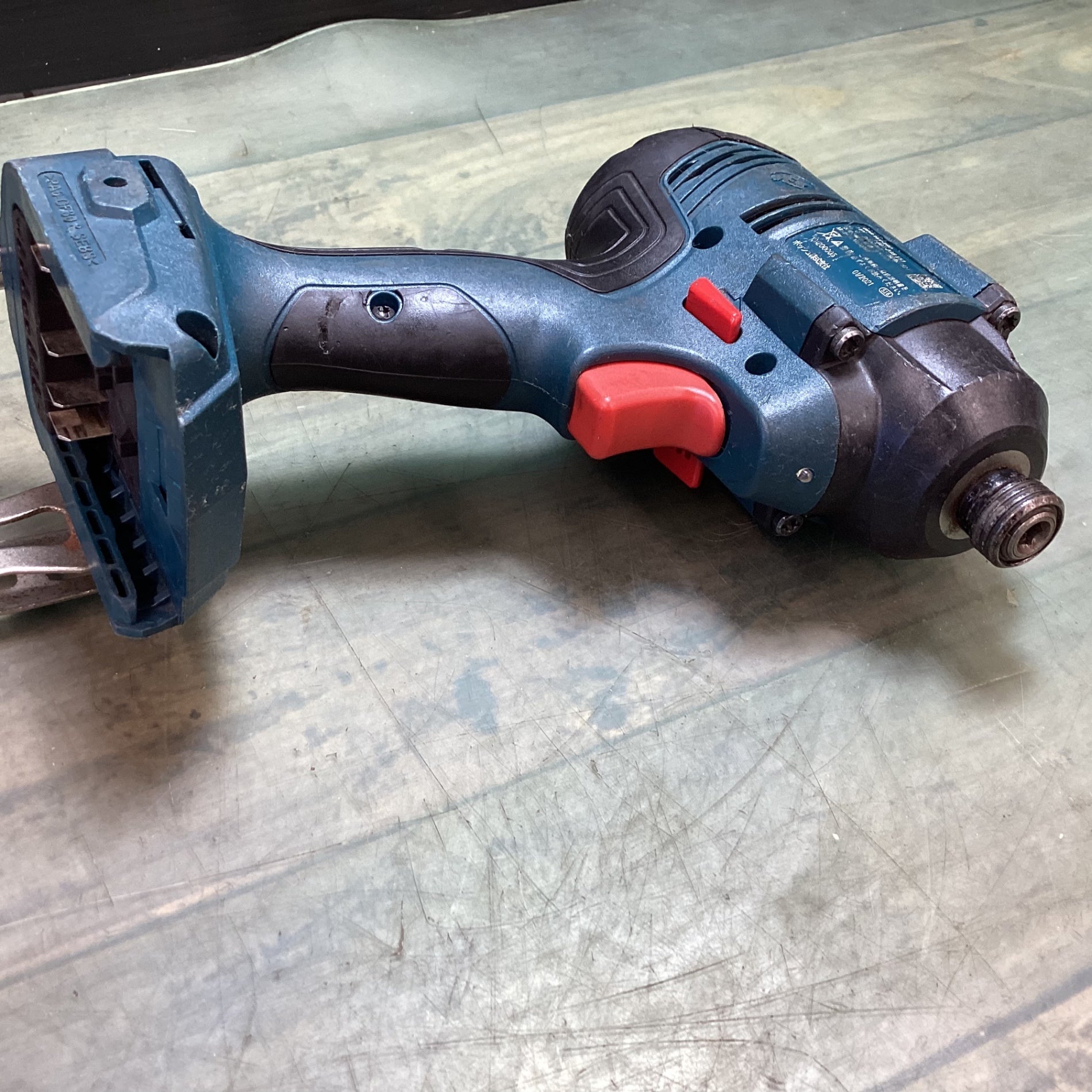 BOSCH ボッシュ GDR18V-160 インパクトドライバー【野田愛宕店】【店頭取引限定】【中古】管理番号：ITKE5PKLS2R4 Amazon | Bosch Professional(ボッシュ) 18V コードレスインパクト
