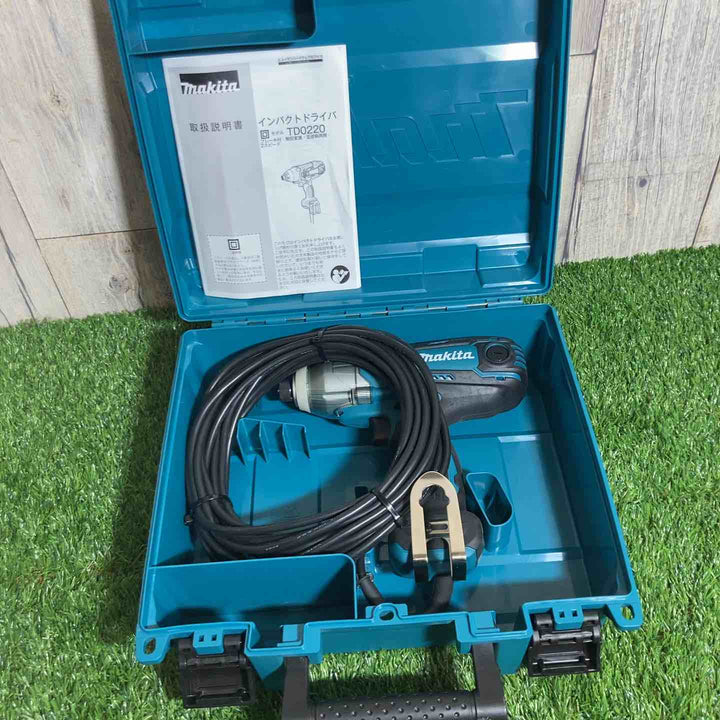 ☆マキタ(makita) インパクトドライバ TD0220【戸田店】
