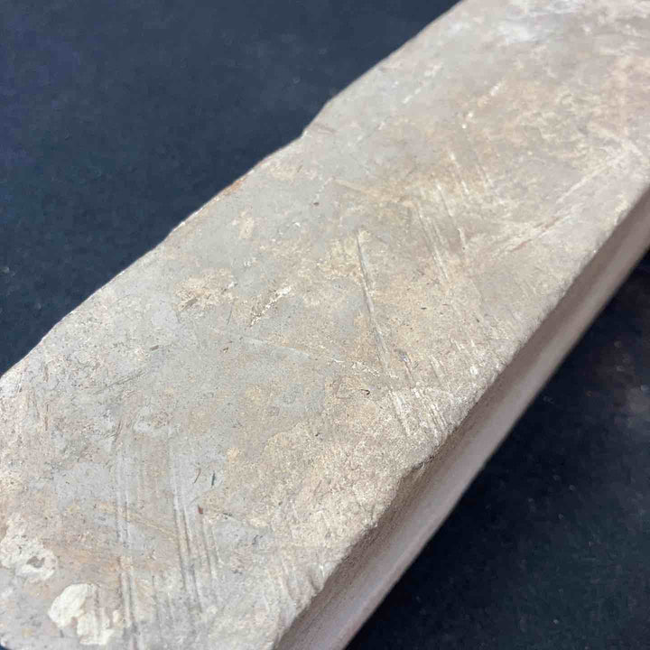 【中古品】天然砥石 産地不明 1.94Kg 沼田？ 総本山？【東大和店】
