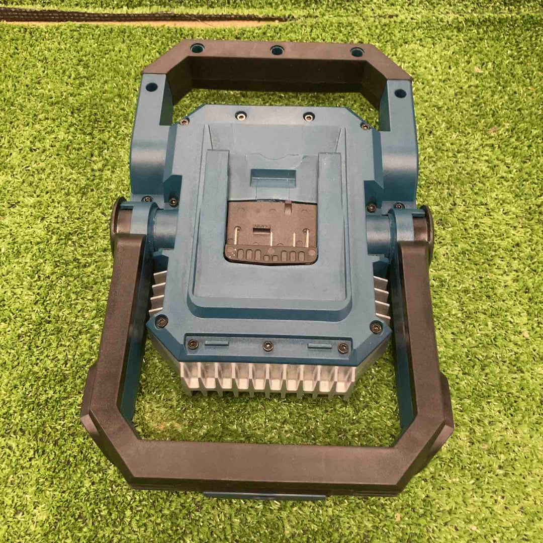 ◇ボッシュ(BOSCH) コードレススタンドライト GLI18V-1900【川崎店】