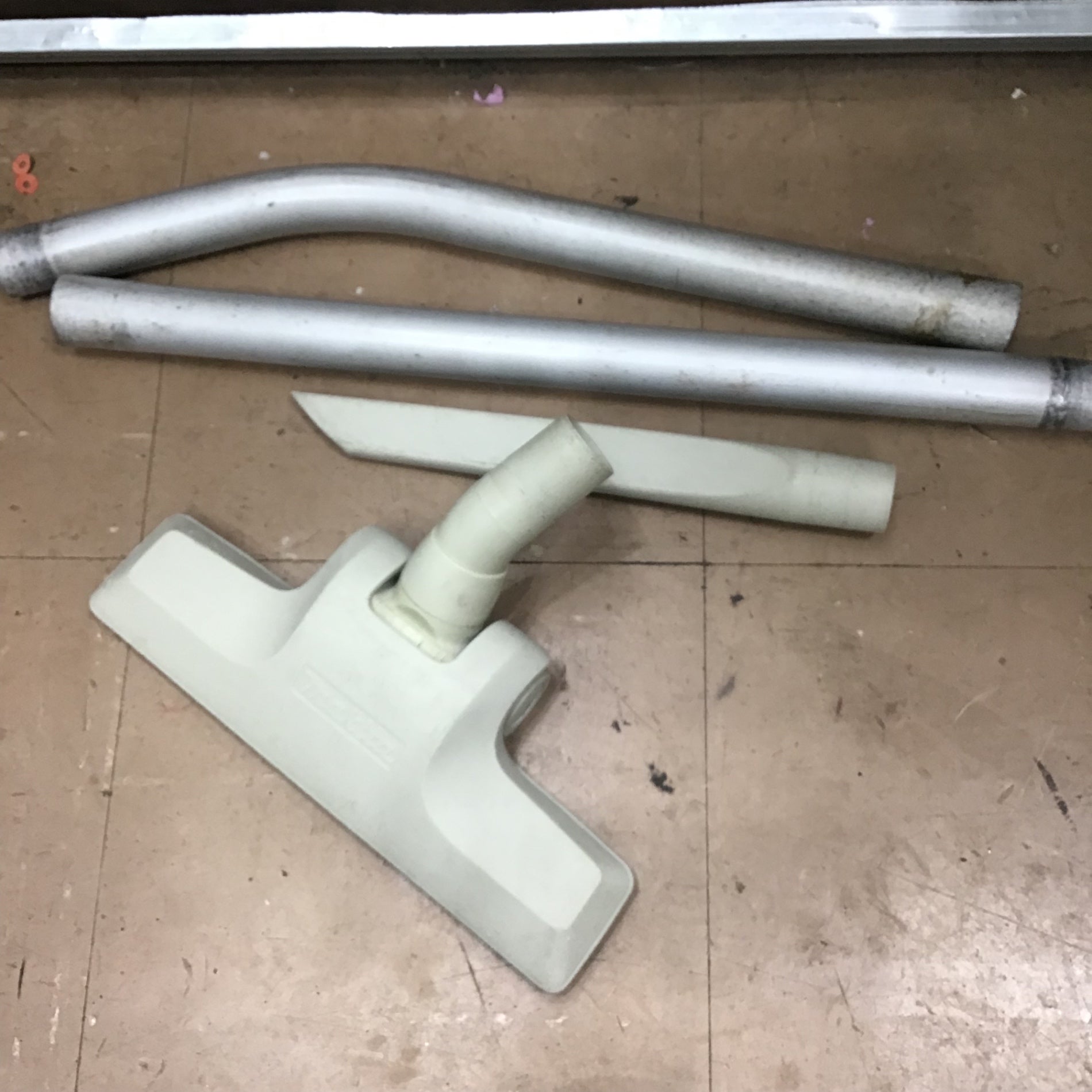 ☆マキタ(makita) 集じん機 乾式 484(P)【草加店】 – アクトツール