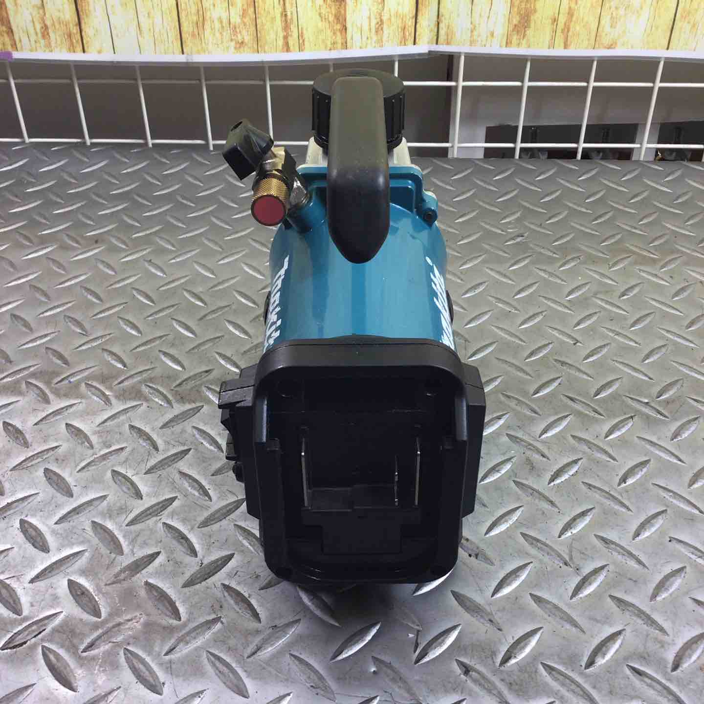 マキタ(makita) コードレス真空ポンプ VP180DZ【川崎店】 – アクト マキタ(makita) コードレス真空ポンプ VP180DZ【川崎店】 – アクト