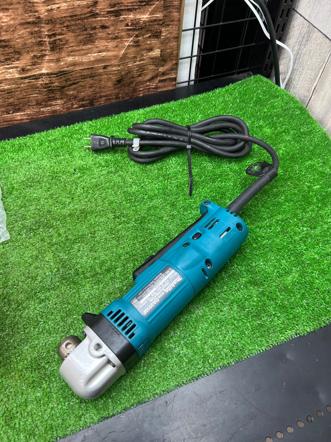 ★マキタ(makita) アングルドリル DA3010F【川越店】