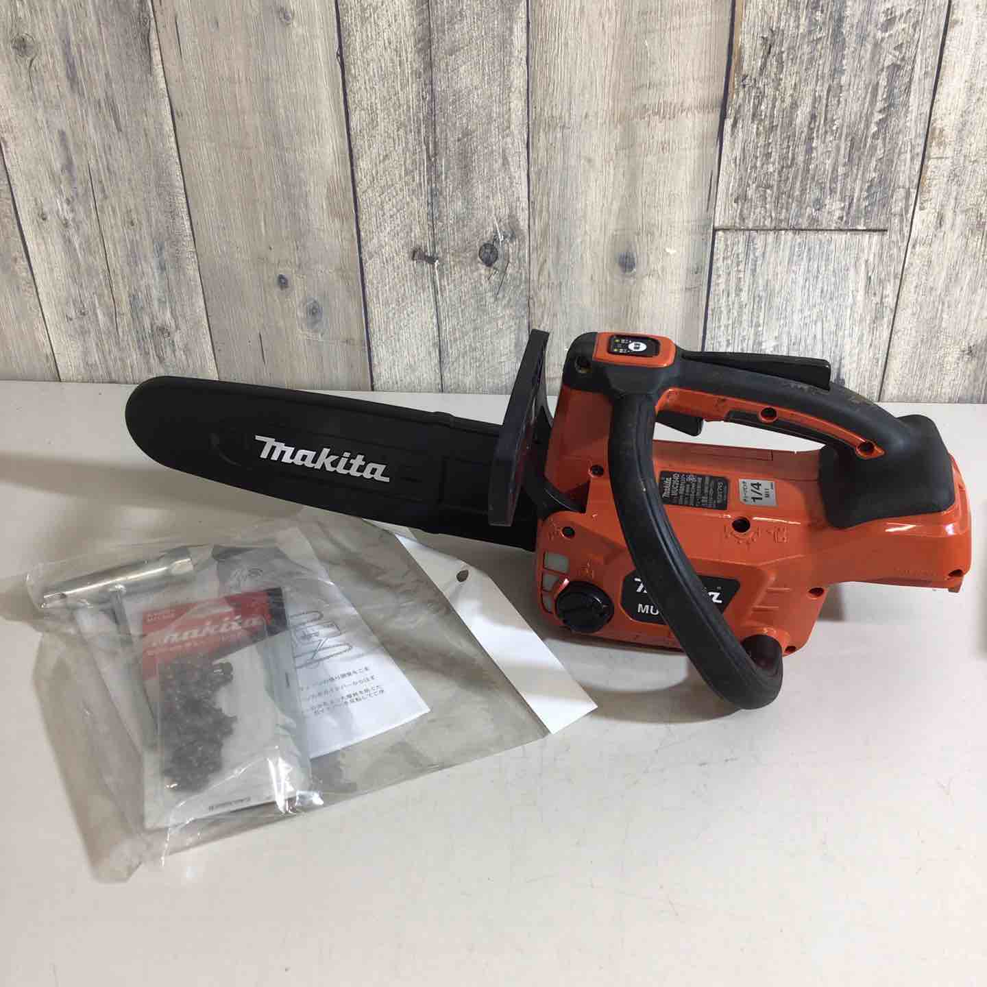 マキタ 充電式チェーンソー MUC254DZNR 本体のみ【戸田店 マキタ 充電式チェーンソー MUC254DZNR 本体のみ【戸田店