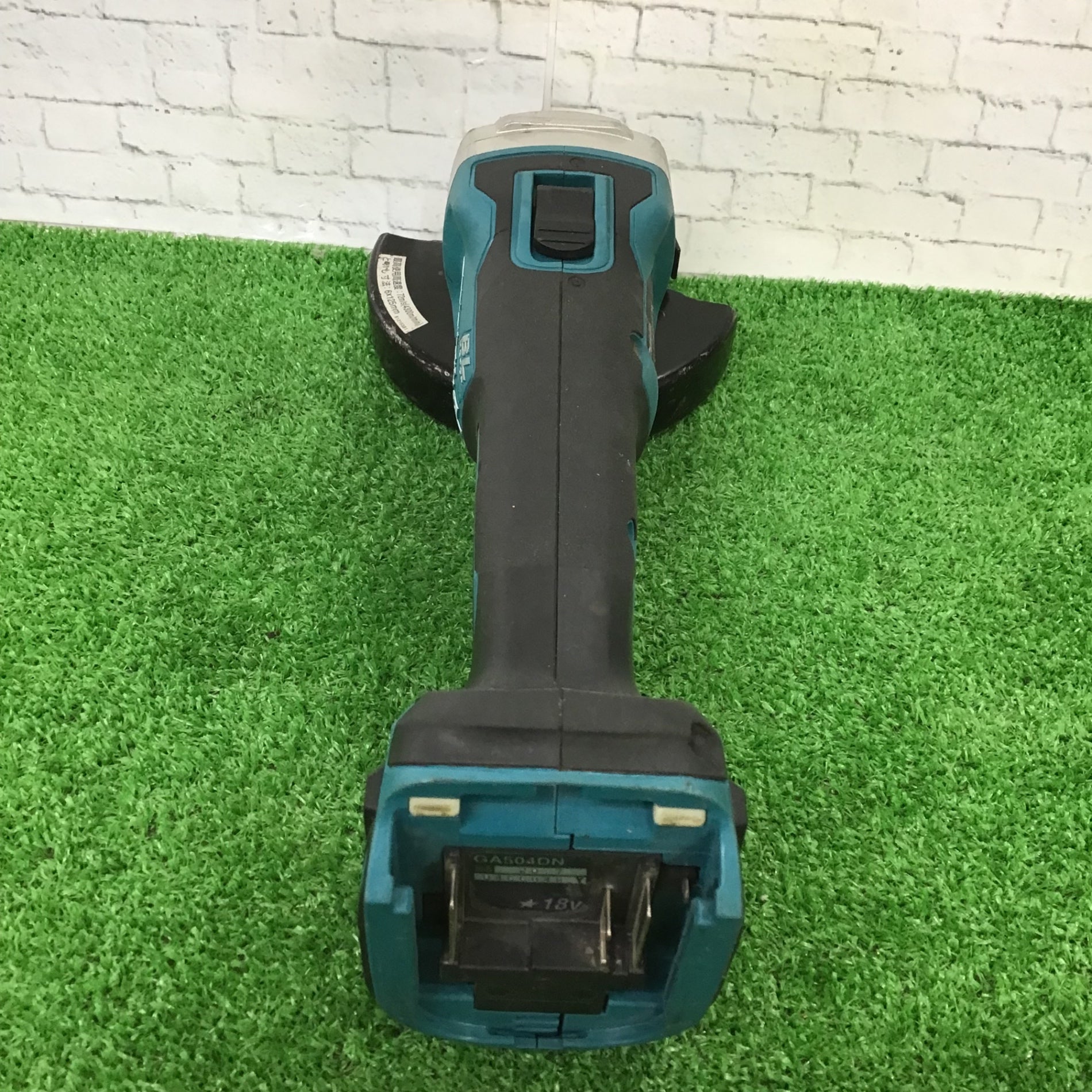 ☆マキタ(makita) 125mmコードレスディスクグラインダ GA504DZN