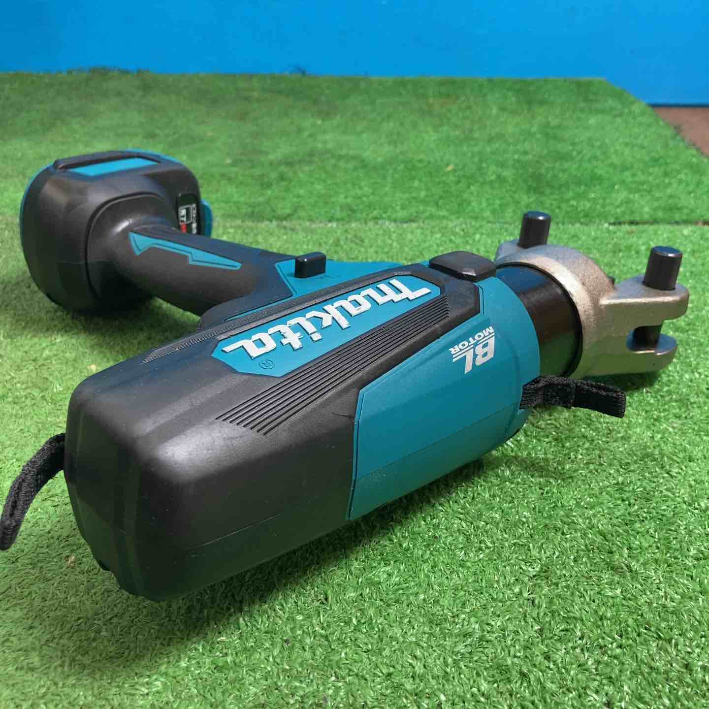 中古品】☆マキタ(makita) コードレス圧着機 TC300DRG ◇バッテリー