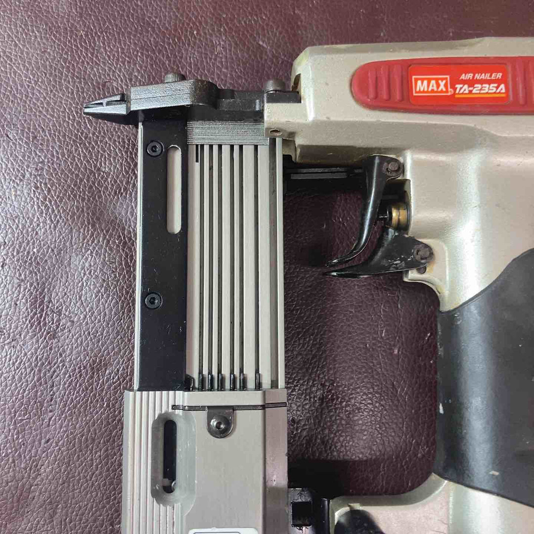 【中古品】マックス(MAX) 常圧ピンネイラ 釘打機 TA-235A/P35F3【東大和店】