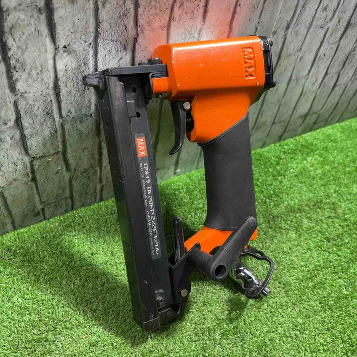 ◇マックス(MAX) 常圧エアタッカ F線ステープル用 (TA-20FP/222Fキュウオン) 本体のみ【川口店】