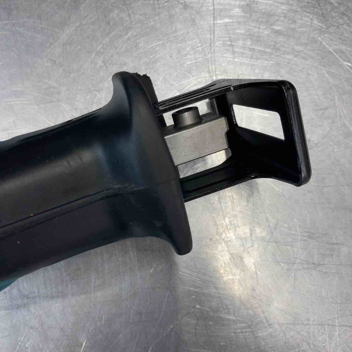 【中古品】 マキタ(makita) 10.8V コードレスレシプロソー JR101DW フルセット品 【東大和店】