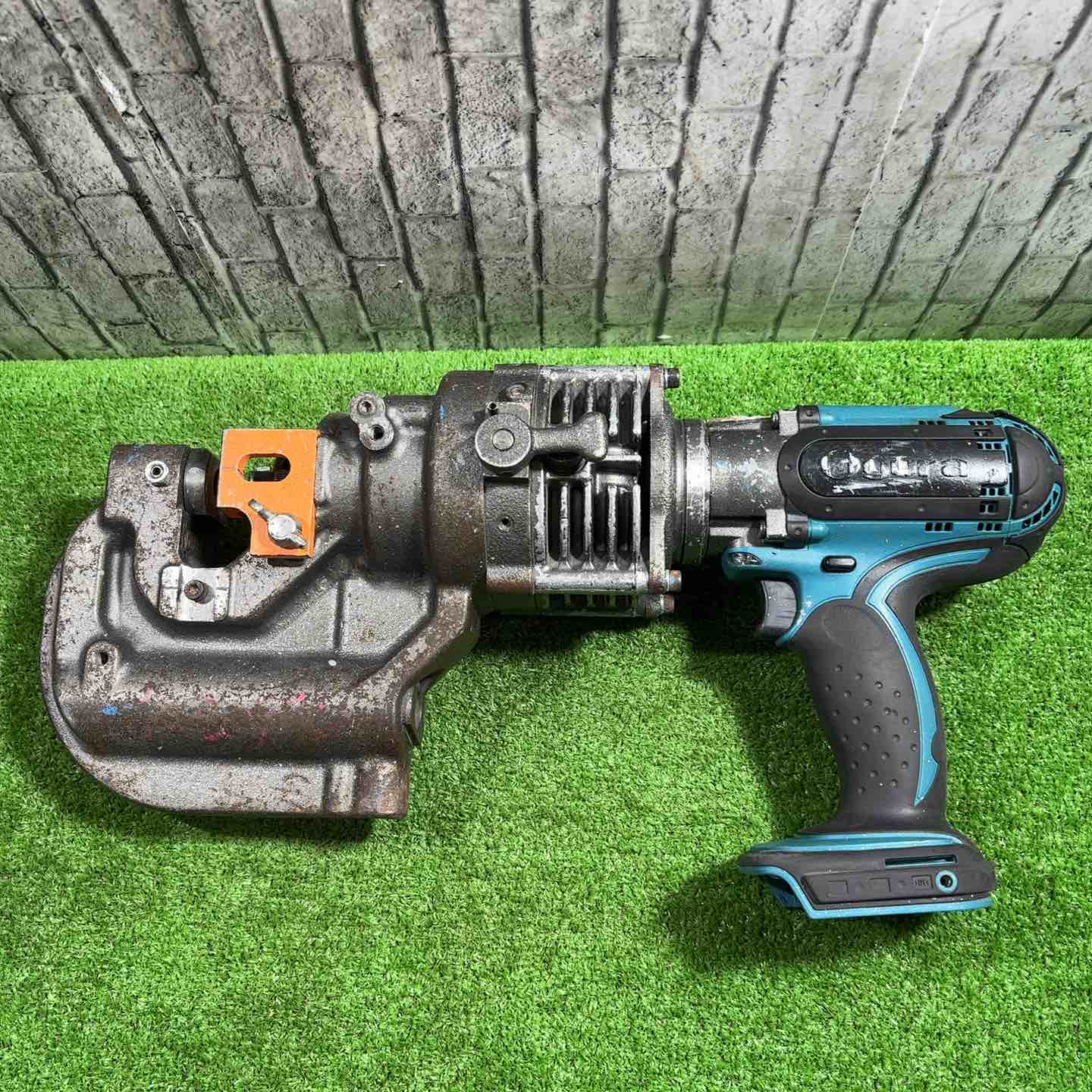 オグラ Ogura HPC-615DF 18V コードレスパンチャー【船橋馬込店】【店頭取引限定】【中古】ITNB3XSBOT3M Ogura/オグラ コードレスパンチャー HPC-615DF－中古機械工具・電動