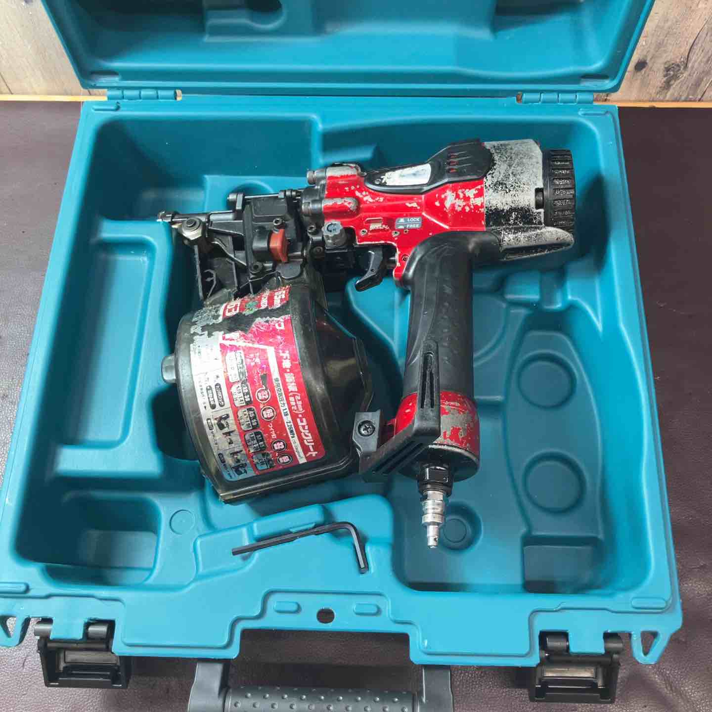 マキタ AN630H 中古品 マキタ(makita) - 高圧エア釘打ち機 東大和店 