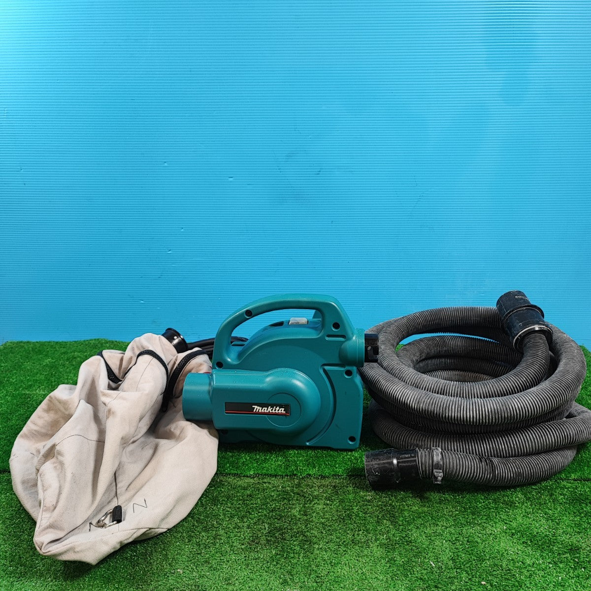 【エコツール豊田インター店】Makita/マキタ 小型集じん機 450(P)　【愛知県/豊田インター店/工具】 エコツール豊田インター店】Makita/マキタ 小型集じん機 450(P) 【愛知