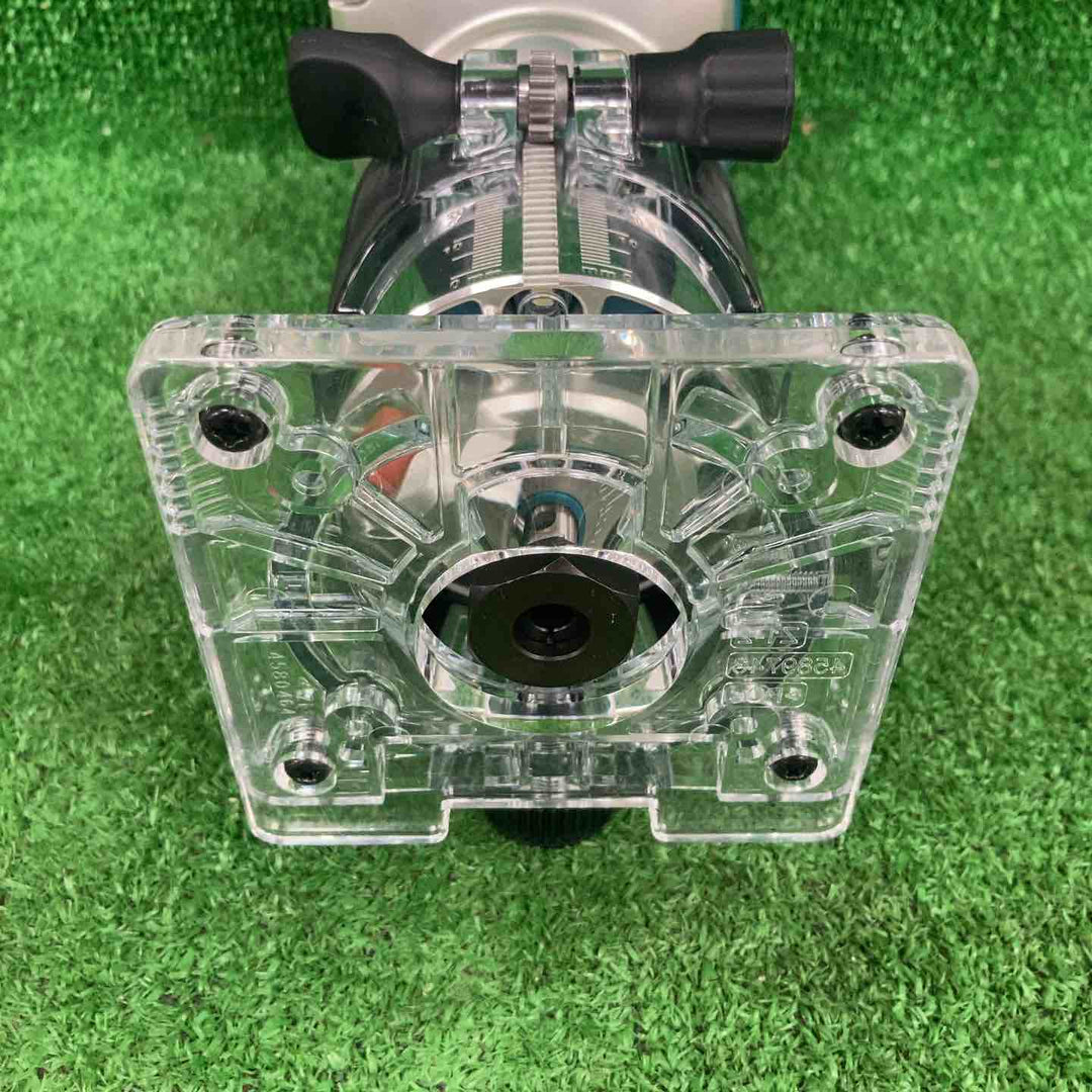 ★マキタ(makita) コードレストリマ RT002GZ【川崎店】