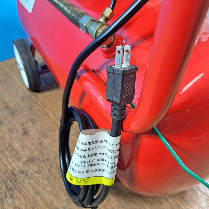 ◆かなり美品!!◆ アストロ プロダクツ (ASTRO) 常圧/一般圧  100V 39L オイル式 キャスター付き エアコンプレッサ AP040777【岩槻店】