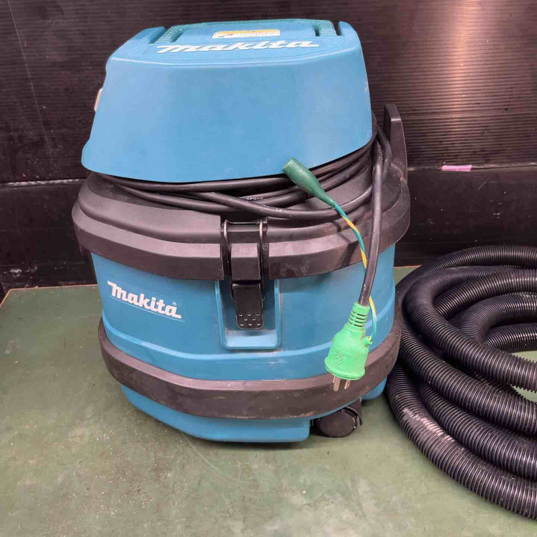 ☆マキタ(makita) 集じん機 471(P)　乾湿両用【戸田店】