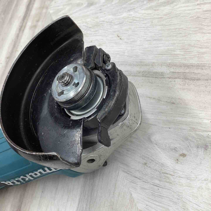 ☆マキタ(makita) 100mmコードレスディスクグラインダー GA404DZ【越谷店】