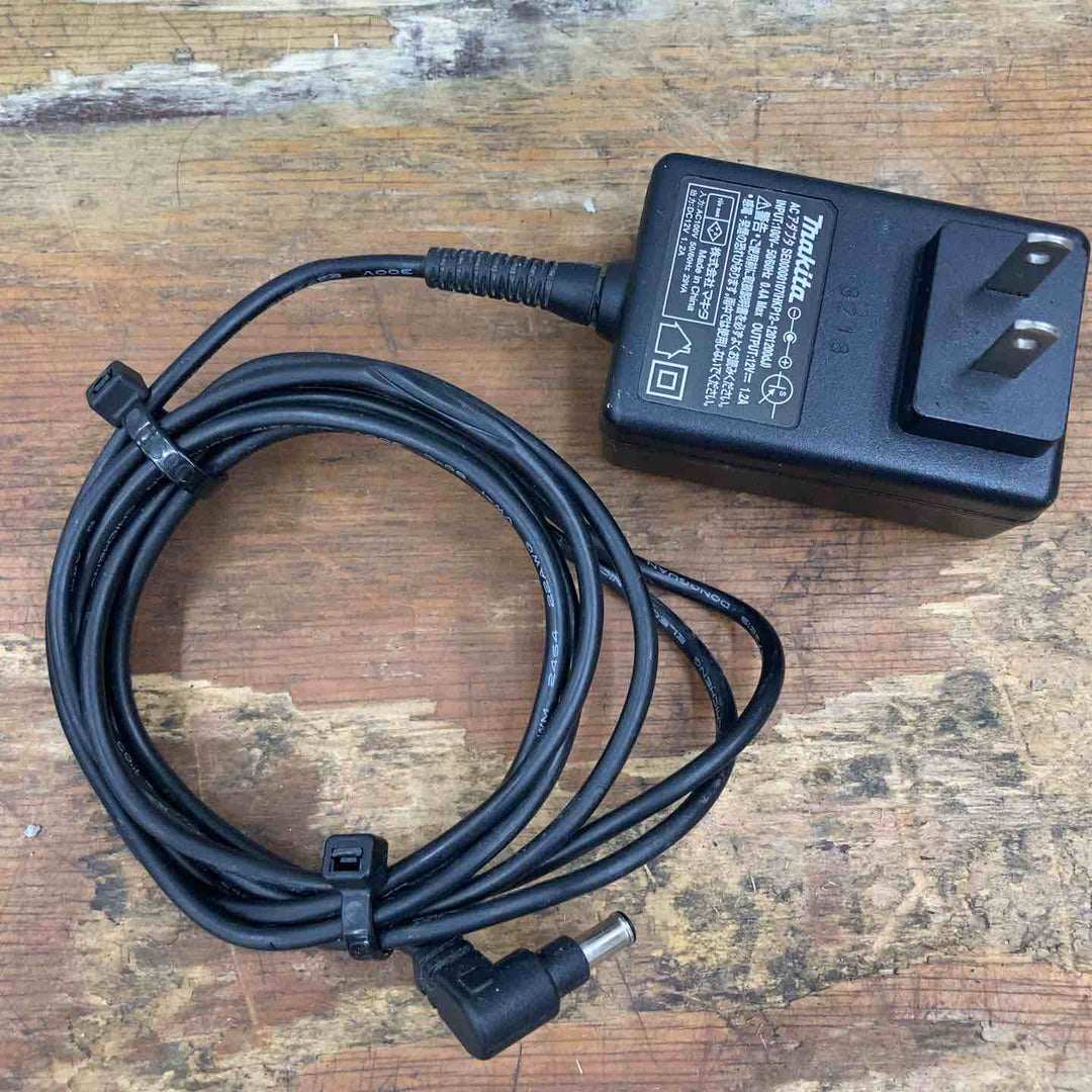 【中古品】★マキタ(makita) コードレスラジオ MR106B Bluetooth搭載【柏店】