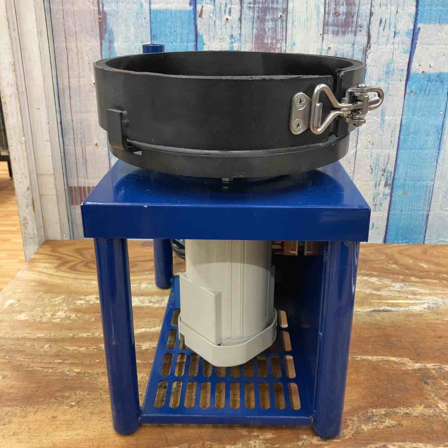中古品】◇精和産業 (セイワ SEIWA) コーキング攪拌機 KK-6N かくはん